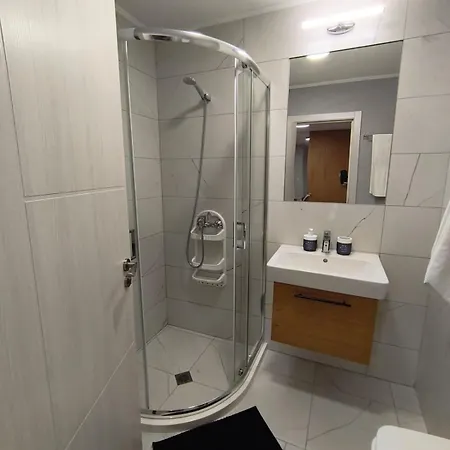 Schoene Im Emilia Romana Park Apartament Słoneczny Brzeg