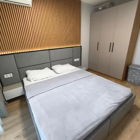 Apartament Schoene Im Emilia Romana Park *